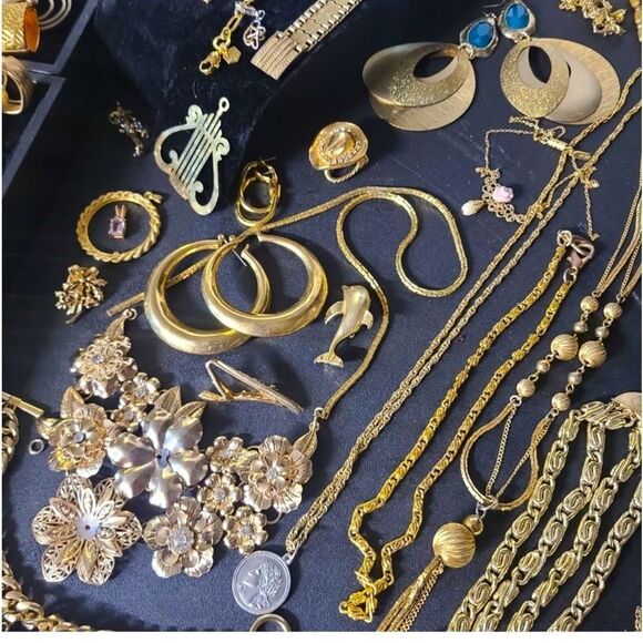 5 LB Gold Jewelry Mystery Box | Reseller Lot Glam - Picture 5 of 13